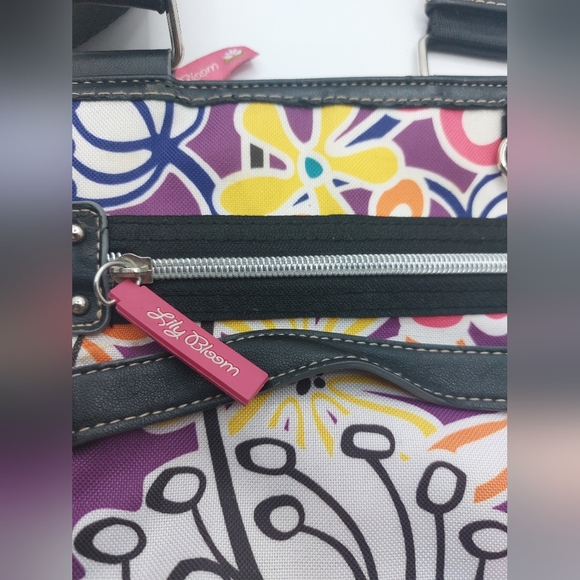 ⭐️5/$25 Lily Bloom Crossbody‎ Bag Purse MULTI-COLOR FLOWER PRINT - Picture 7 of 12